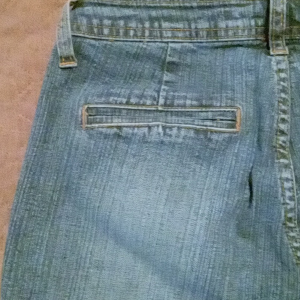 Capris - Picture 6 of 8